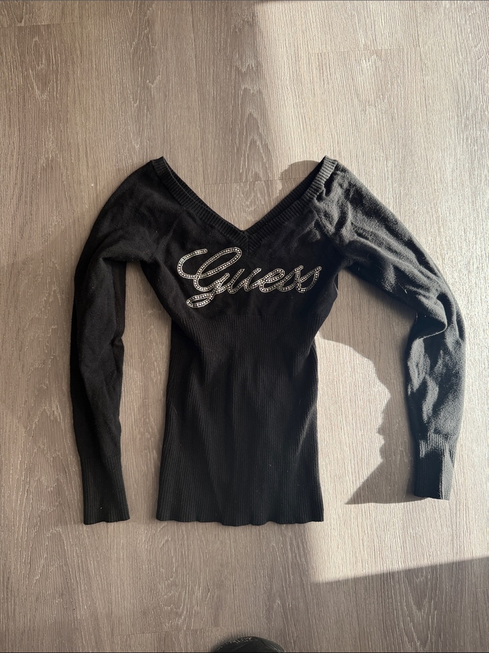 GUESS Black Long-Sleeve V-Neck Rhinestone Logo Top